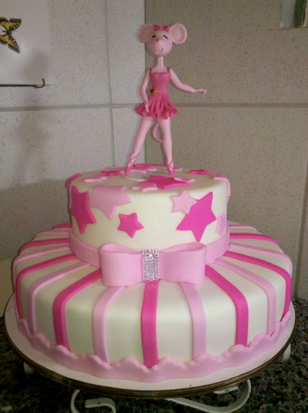 BOLO DA ANGELINA BAILARINA